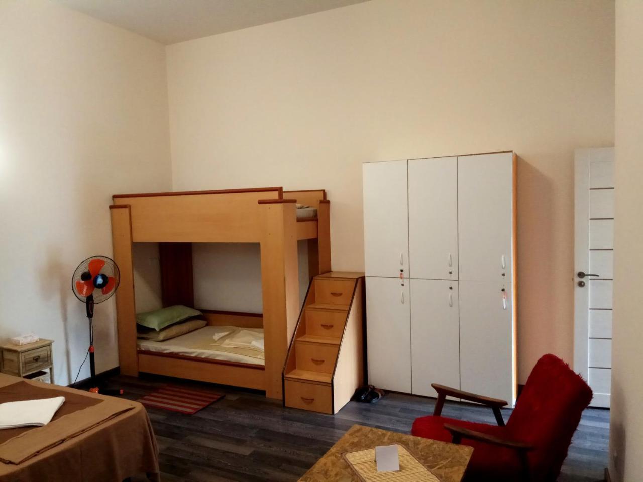 Apri Hostel Jereván Kültér fotó